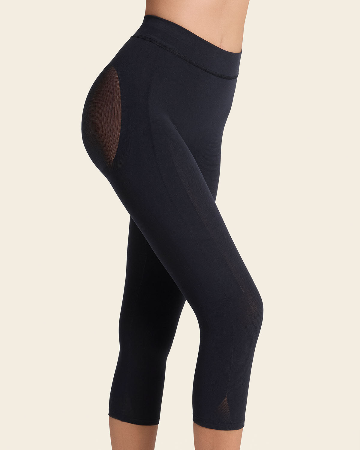 Invisible high-waisted capri shaper#color_700-black