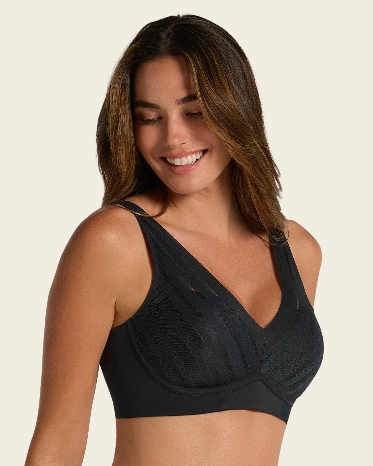 Daily Lace Wireless Support Bra#color_700-black